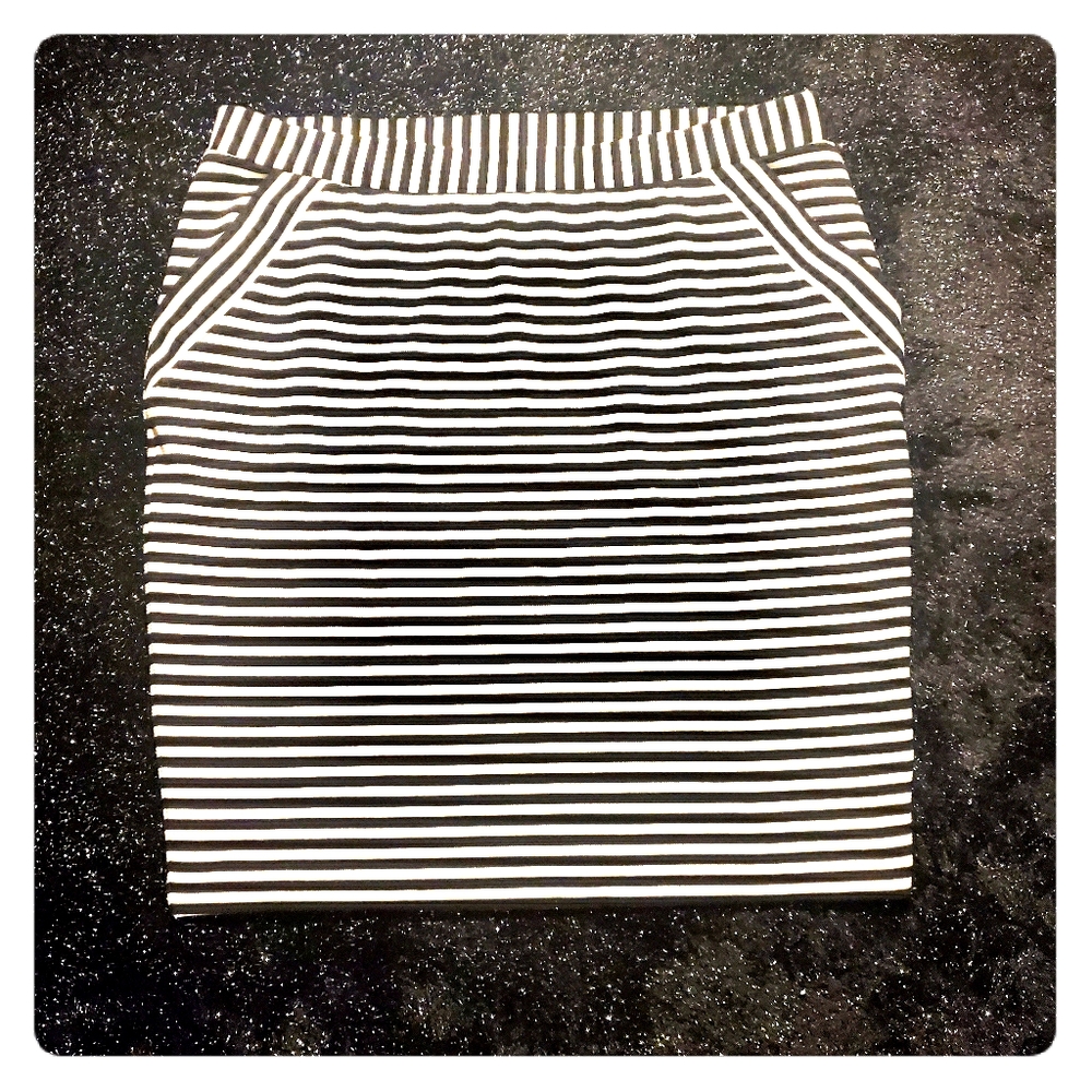 Elle Striped Stretch Skirt